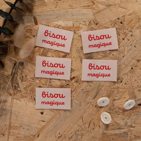 Woven labels "Magic Kiss" x 5