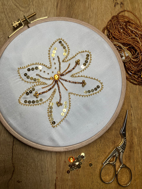 Broderie perles et sequins
